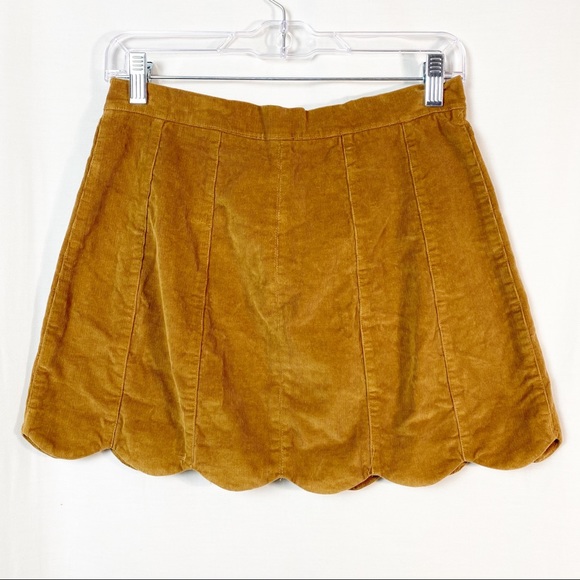 Kendall + Kylie Brown Corduroy Scallop Edge Skirt - Picture 2 of 3